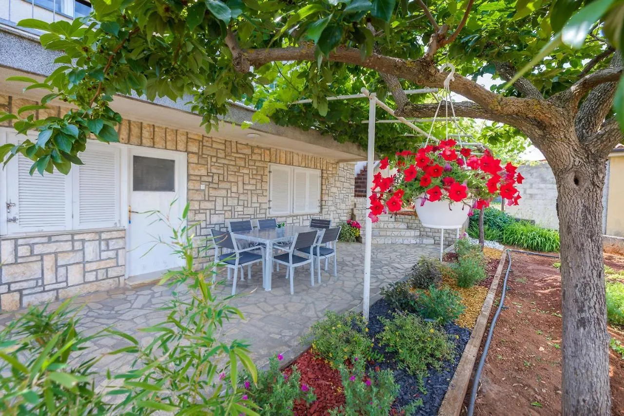 Apartment Tesic Close To The Sea With Shared 4Xbicycles Fažana